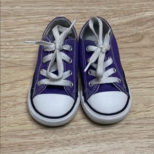Kids Purple converse all-stars